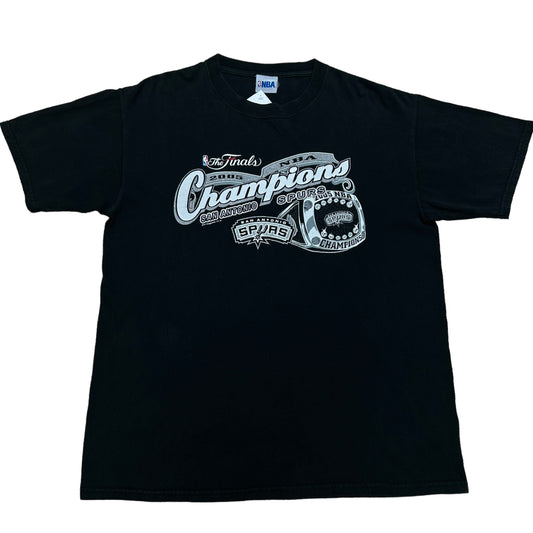 Mid-2000s San Antonio Spurs 2005 NBA Champions Black Graphic T-Shirt - Size XL